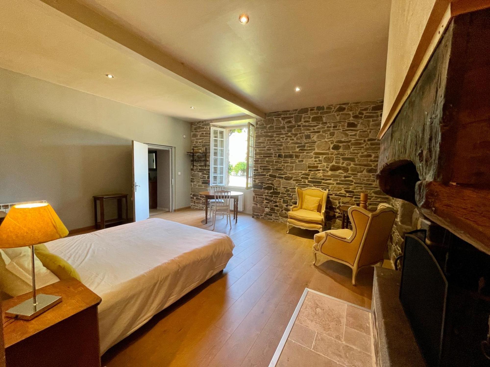 Manoir De La Begaudiere Mont-Dol Room photo