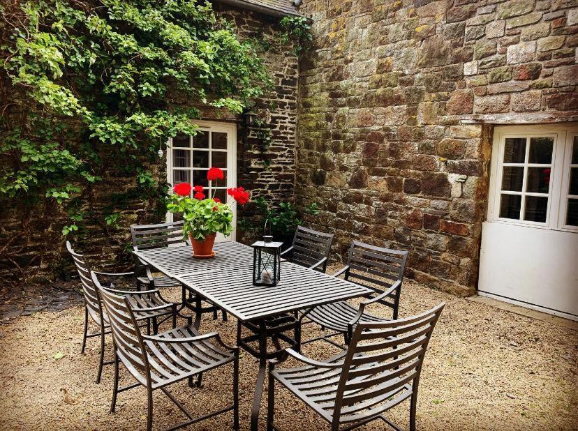 Manoir De La Begaudiere Mont-Dol Room photo